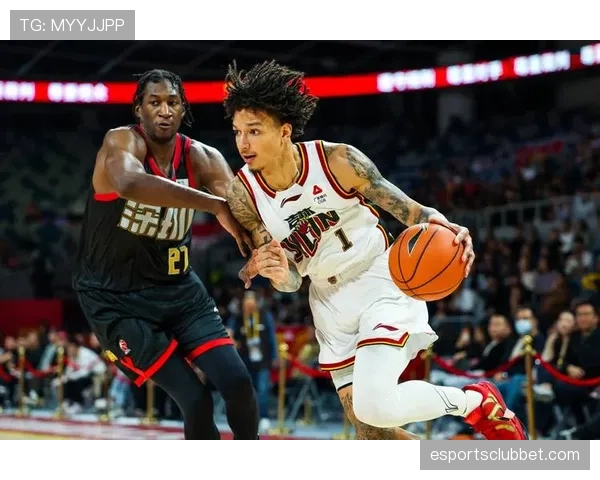 宁波町渥对阵长白山恩都里，辛普森场均1.4次抢断成防守亮点